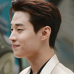 Read more about the article מה הסיפור שלך HENRY LAU?